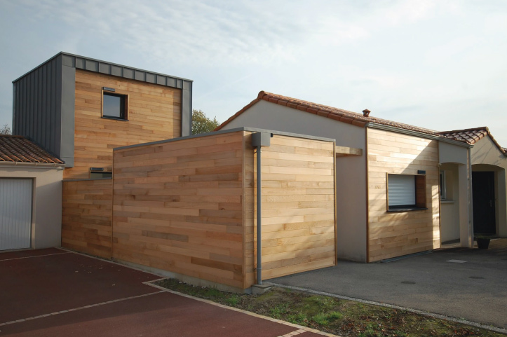 Extension-Bardage-ZINC-et-Bois-RED-CEDAR