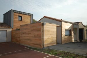 Extension Bardage ZINC et Bois RED CEDAR